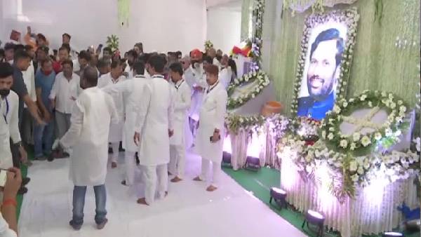 रामविलास पासवान की बरसी : खटक गया नीतीश कुमार का नहीं आना ! | Bihar CM  Nitish Kumar did not attend program on death anniversary of Ram Vilas  Paswan in Patna - Hindi Oneindia