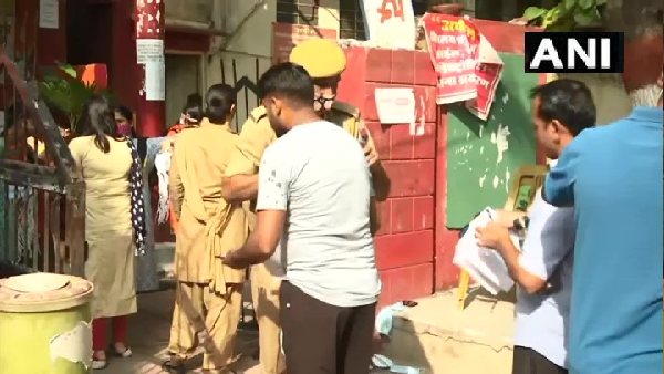 ऐसी होती थी इस चप्पल से नकल