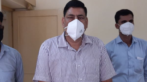 एक साल में 5500 बार फोन कॉल, रोजाना औसतन 15 बार बात