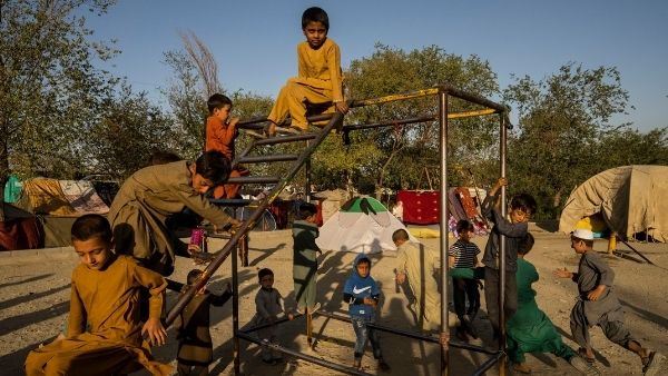 नकदी की भारी संकट में अफगान