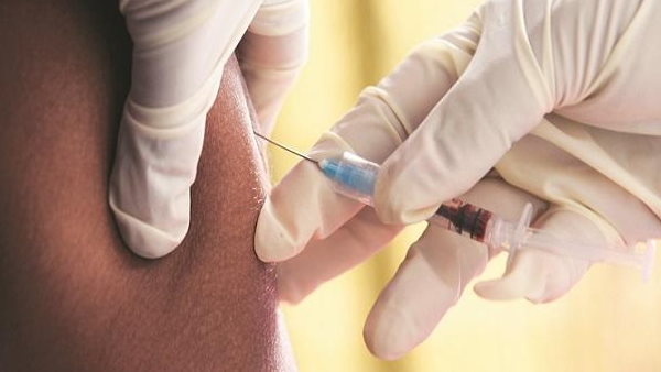 Uttar Pradesh first state to administer ten crore doses of covid vaccine Uttar Pradesh first state to administer ten crore doses of covid vaccine