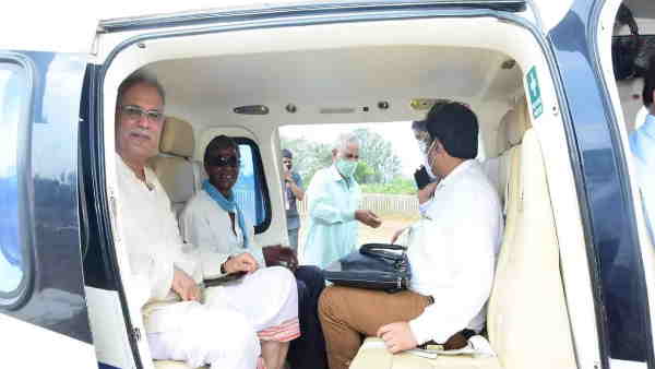 cm bhupesh baghel reached his village and met with old friends cm bhupesh baghel reached his village and met with old friends
