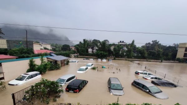 कश्मीर और लद्दाख में गिर सकती है बर्फ