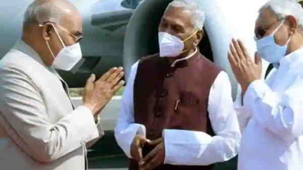 president ramnath kovind arrived patna for bihar vidhansabha shatabdi programme president ramnath kovind arrived patna for bihar vidhansabha shatabdi programme