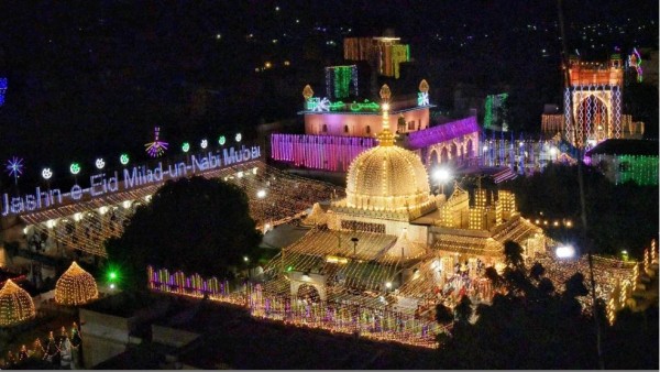 Eid-e-Milad-un-Nabi Eid-e-Milad-un-Nabi