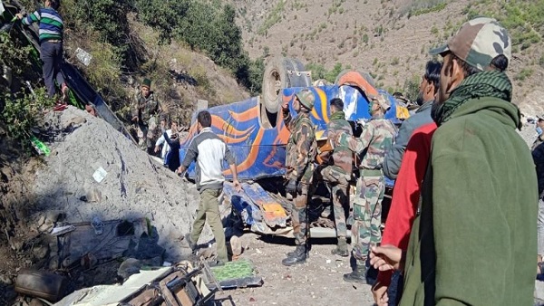 8 people have lost their lives in a road accident near Thatri in Doda, Jammu & Kashmir 8 people have lost their lives in a road accident near Thatri in Doda, Jammu & Kashmir