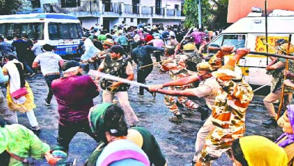 सरकार के खिलाफ़ महा आंदोलन