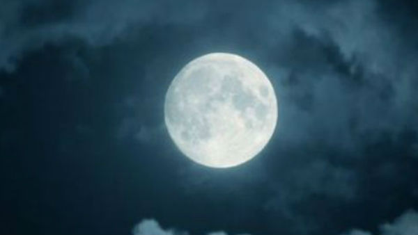 Sharad Purnima 2021: यहां पढ़ें शरद पूर्णिमा व्रत की कथा Sharad Purnima 2021: यहां पढ़ें शरद पूर्णिमा व्रत की कथा