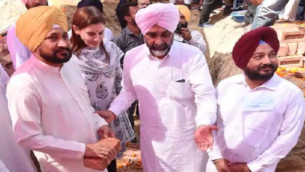मुख्यमंत्री चन्नी ने रखी नींव