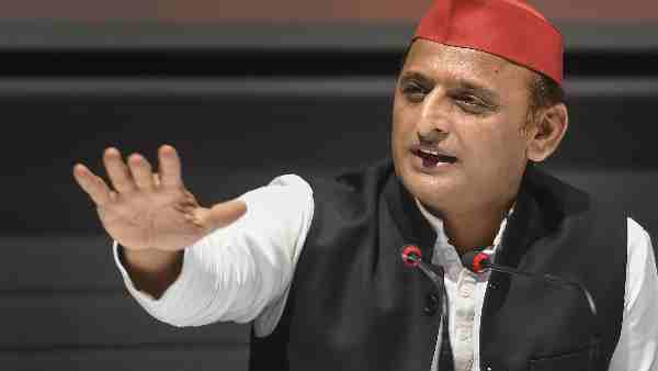 Akhilesh Yadav criticizes BJP govt on rising inflation and vaccination Akhilesh Yadav criticizes BJP govt on rising inflation and vaccination