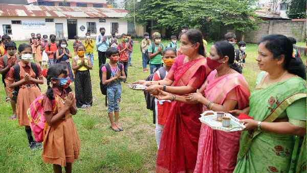 40 करोड़ बच्चों को वैक्सीन लगाने की चुनौती