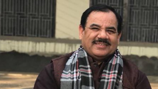 मुख्यमंत्रियों को नालायकों और बेवकूफों तक कहा