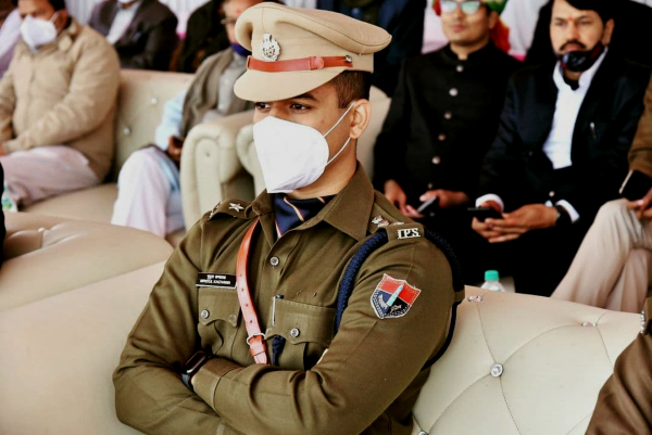 करौली एसपी के तबादले की मांग