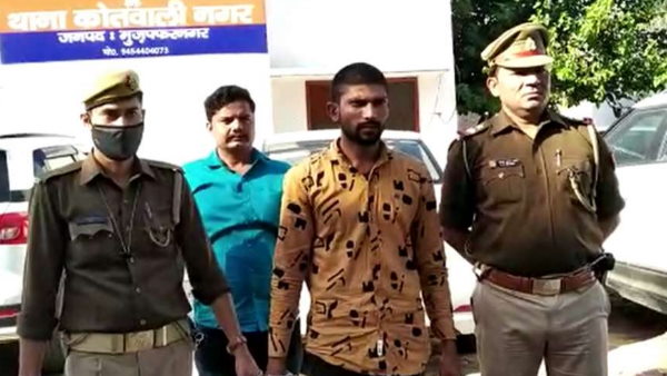 muzaffarnagar history sheeter criminal surrendered in police station muzaffarnagar history sheeter criminal surrendered in police station