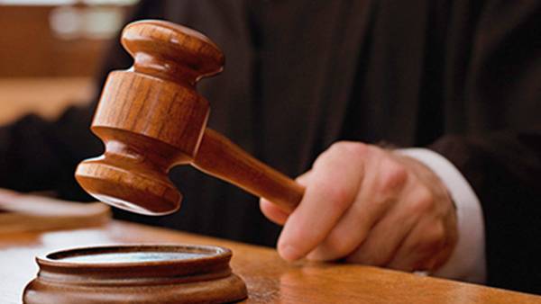 दीमक लगा सिस्टम और गैरकानूनी निलंबन