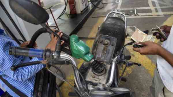 Fuel Price: Know the updated prices of petrol and diesel in Bulandshahr district Fuel Price: Know the updated prices of petrol and diesel in Bulandshahr district