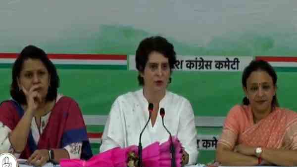 UP Elections 2022: Congress General Secretary Priyanka Gandhi Uttar Pradesh Assembly Elections UP Elections 2022: Congress General Secretary Priyanka Gandhi Uttar Pradesh Assembly Elections
