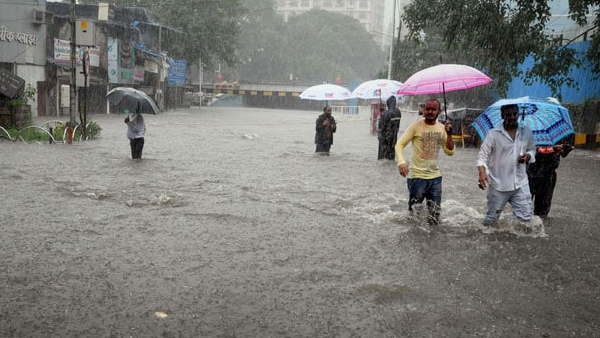 school closed in ghaziabad due to heavy rainfall school closed in ghaziabad due to heavy rainfall