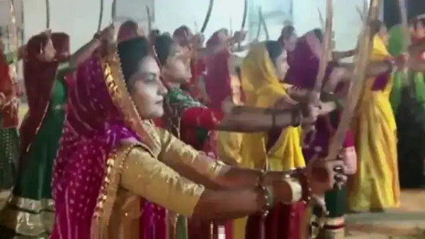 video of talwar ras video of talwar ras