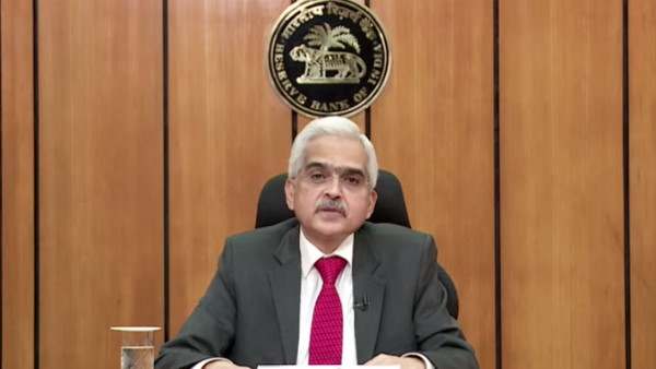 एजेंट का रवैया बर्दाश्त नहीं