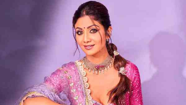Lucknow: Relief to bollywood actress Shilpa Shetty and mother in fraud case Lucknow: Relief to bollywood actress Shilpa Shetty and mother in fraud case