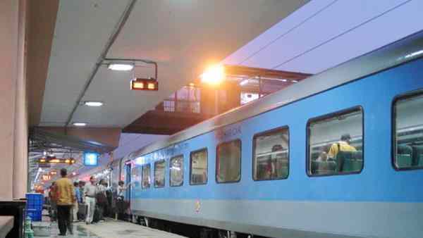 रेलवे ने आईआरएसडीसी को बंद किया