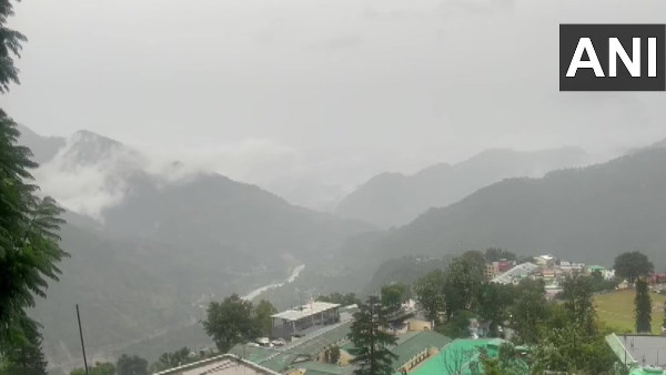 IMD issues Red alert of heavy rain in Uttarakhand Chardham Yatra halted IMD issues Red alert of heavy rain in Uttarakhand Chardham Yatra halted