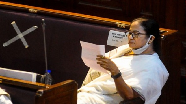 TMC नेता सायोनी घोष की गिरफ्तारी के बाद बढ़ा विवाद
