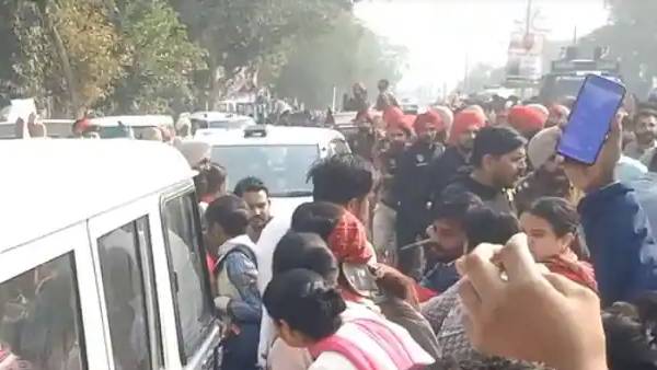 CM चन्नी का विरोध