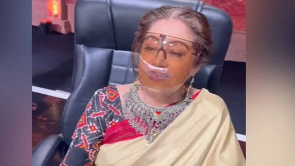 'मैं तो कहती हूं गोद ले लो मुझे,सिकंदर थोड़ी पहनेगा ये'