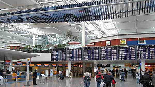 Free covid testing of travelers on Lucknow airport to curb Omicron variant Free covid testing of travelers on Lucknow airport to curb Omicron variant