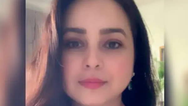 यूजर्स ने किया ट्रोल