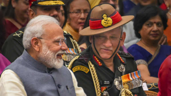 बिपिन रावत ने लगाई थी पाकिस्तान की क्लास