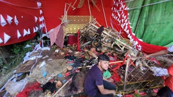 बांग्लादेश में हिंदुओं के गांव पर हमला