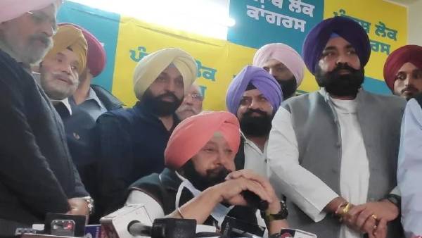 कैप्टन की पत्नी रहीं गैर हाज़िर