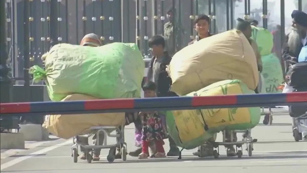 वहां 'भारत' नाम का बच्चा भी है