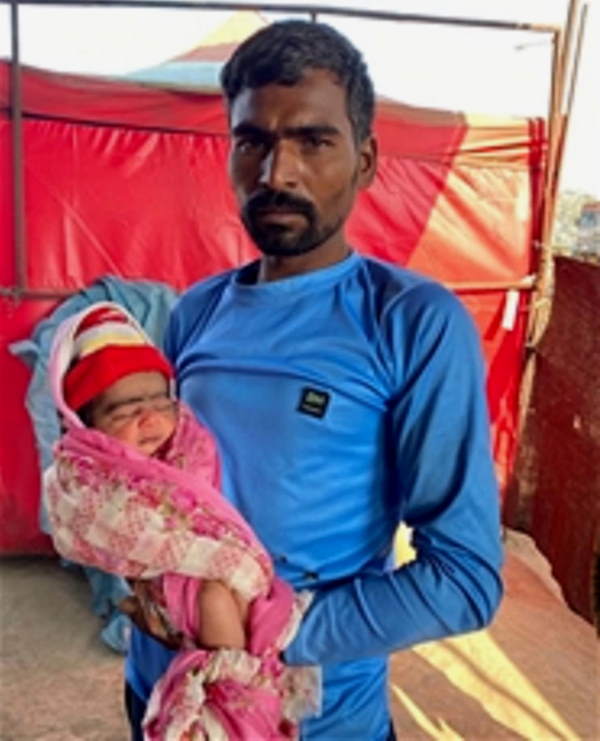 पाकिस्तानियों ने लौटने की परमिशन नहीं दी