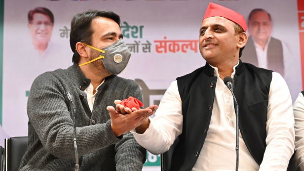 Akhilesh Yadav joint press confrence with jayant chaudhary in Muzaffarnagar Akhilesh Yadav joint press confrence with jayant chaudhary in Muzaffarnagar