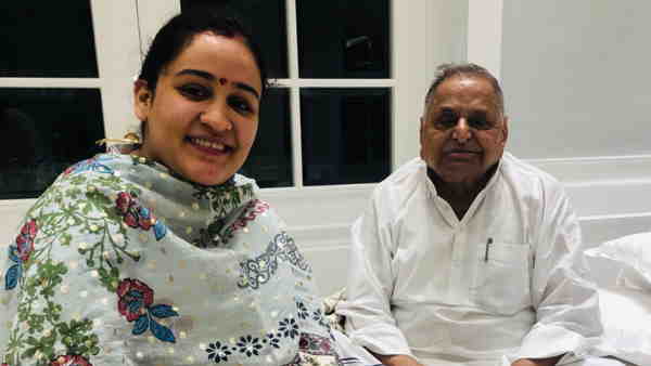 कौन हैं अपर्णा यादव