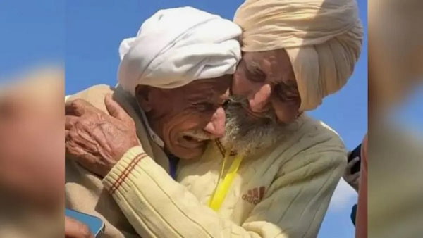 भारत-पाक बंटवारे के 74 साल बाद मिले भाई