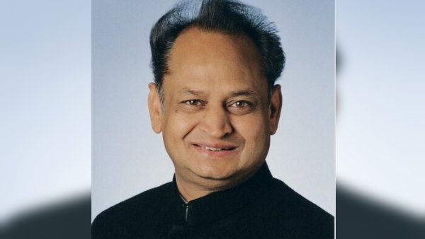 CM CM