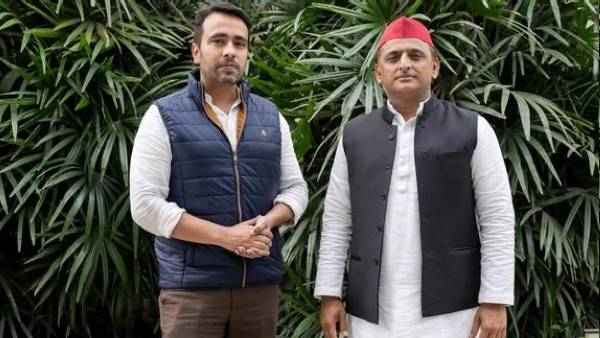 ओपिनियन पोल पर साधा निशाना