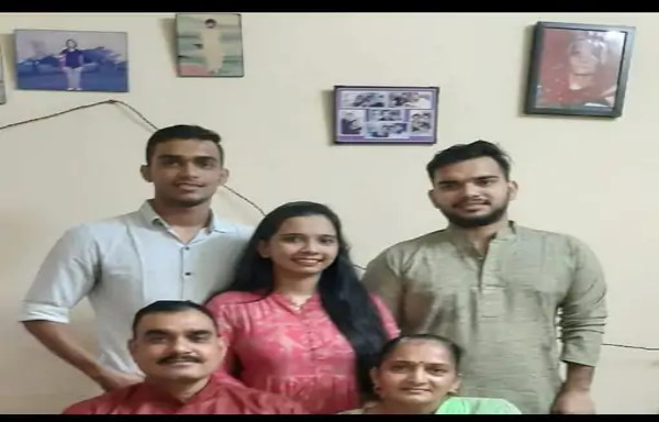 कृष्ण का पूरा परिवार सैन्य पृष्ठभूमि से