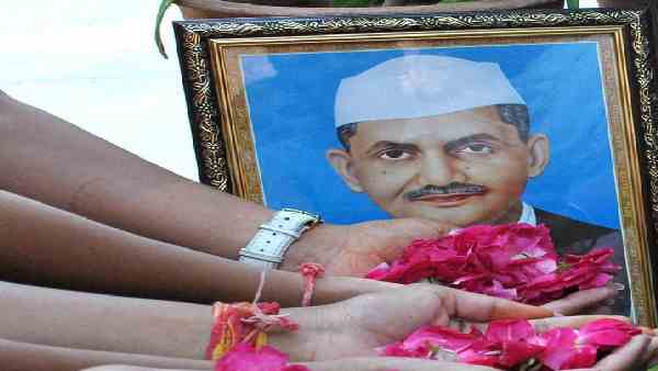 जब सायरन वाली गाड़ी लेने से किया इनकार