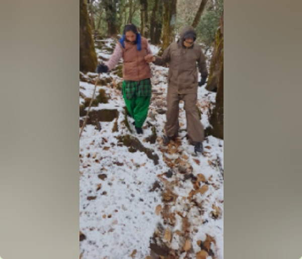 heavy snowfall in Uttarakhand: SDRF team rescued tourists, locals stranded in Dharchula heavy snowfall in Uttarakhand: SDRF team rescued tourists, locals stranded in Dharchula