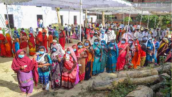 यूपी में दलित वोटरों के पास क्या है विकल्प ?