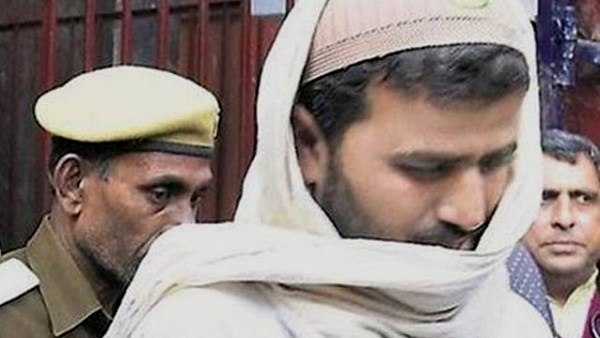 21 जगह हुए धमाकों में 56 लोग मारे गए थे