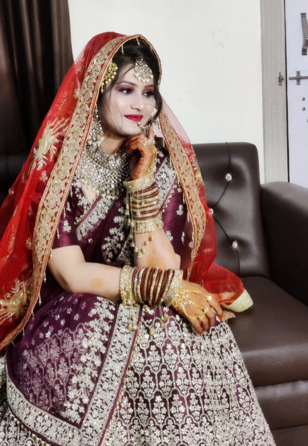 पहली मुस्लिम महिला DSP Razia Sultana ने की शादी, FB पर फोटो पोस्ट कर लिखा-Shareek-E-Hayat | Bihar Police's first Muslim DSP Razia Sultana married with DSP Fakre Alam - Hindi Oneindia