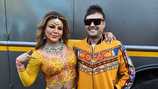 हाल ही में पति रितेश से खत्म किया था रिश्ता