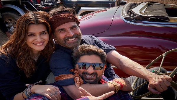 'बच्चन पांडे ' में कौन-कौन है?